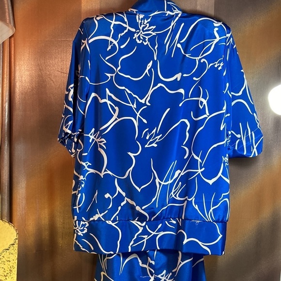 Vintage 90’s 2 piece blue polyester dress set. 42” chest 30” waist 135 - Picture 3 of 4